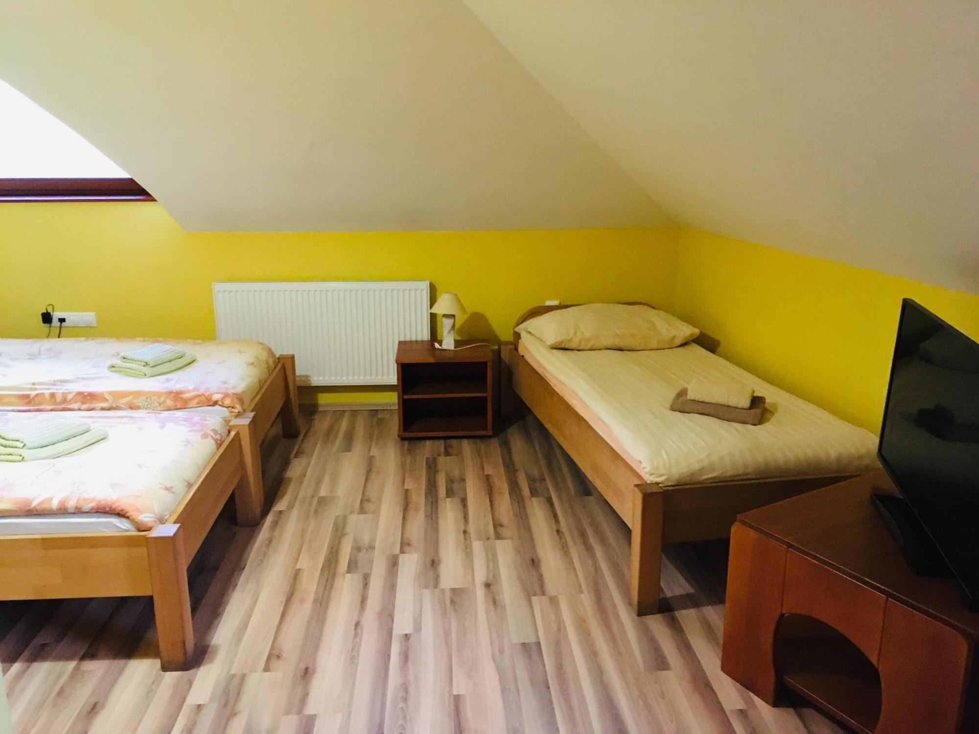 Penzión BEBEK Filakovo Habitación foto